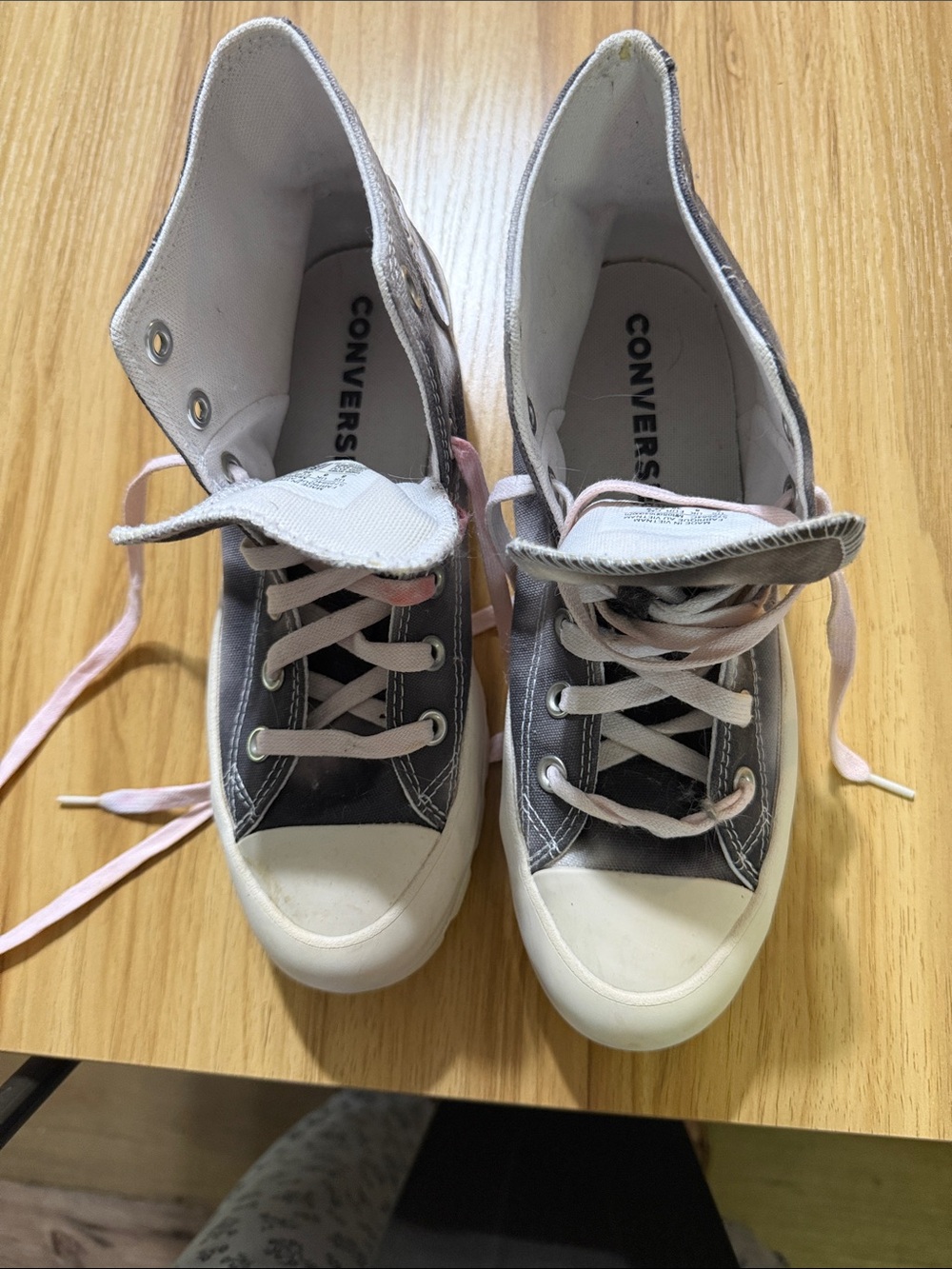 Converse Women's Low-Top Canvas Sneakers in Black and Light Pink